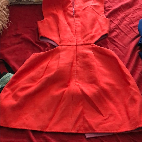 🚫SOLD🚫Bcbg maxazria dress - Picture 4 of 5